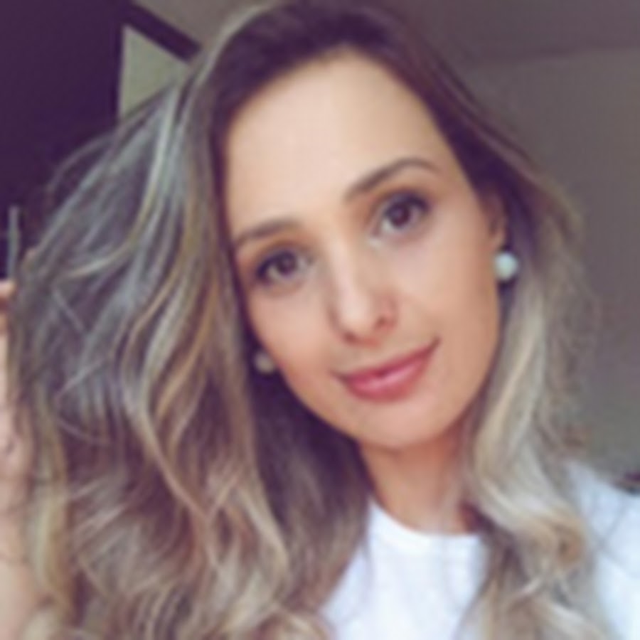 Ana Ferreira YouTube channel avatar