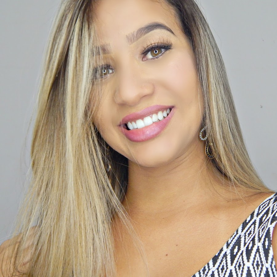 Victoria Amorim YouTube channel avatar