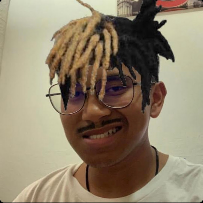 Luqman Podolski - 網紅的藏寶箱 