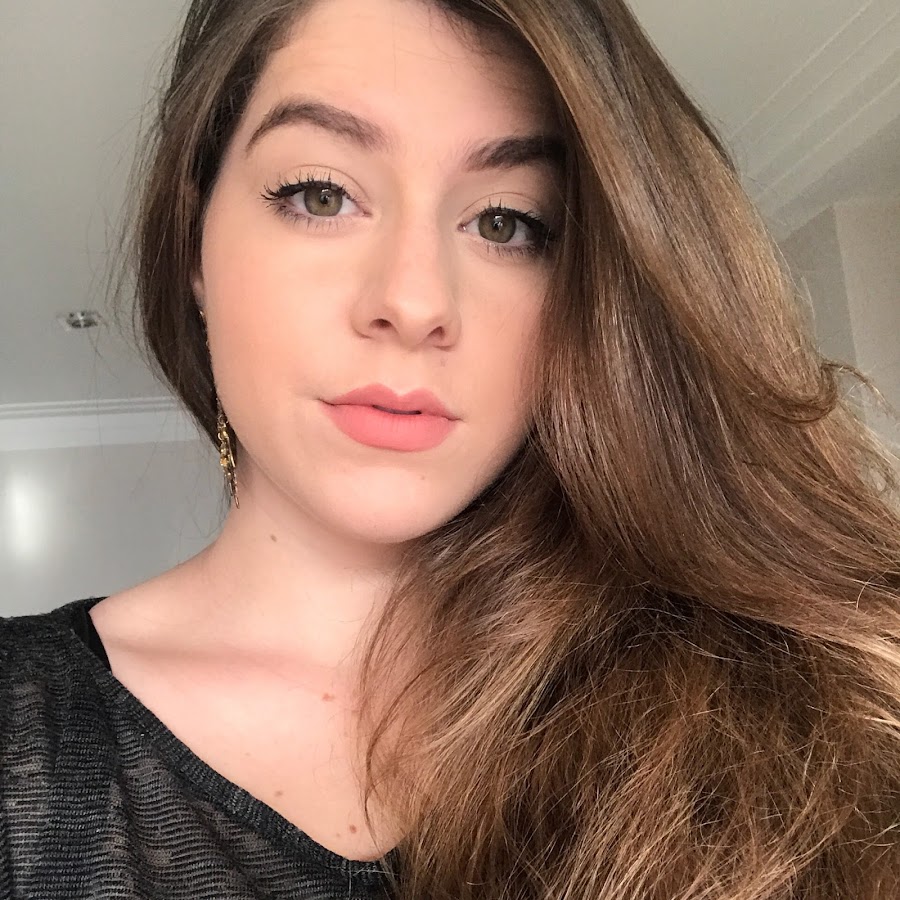 Milena Domi YouTube channel avatar