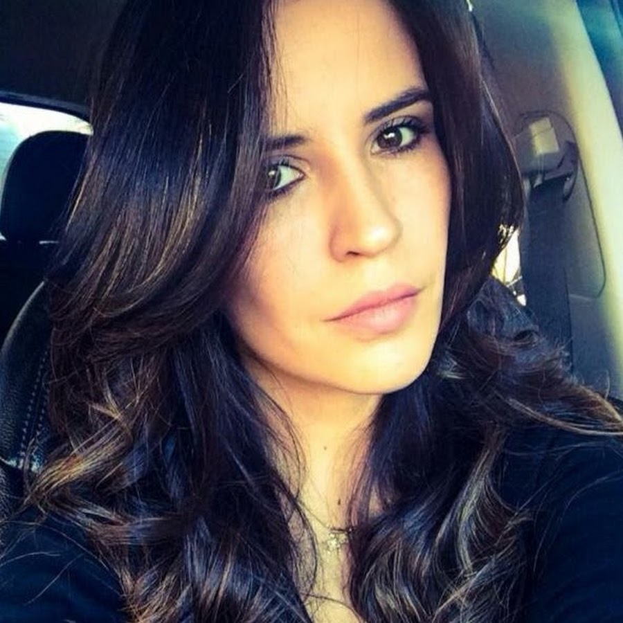 Fernanda Felype YouTube channel avatar