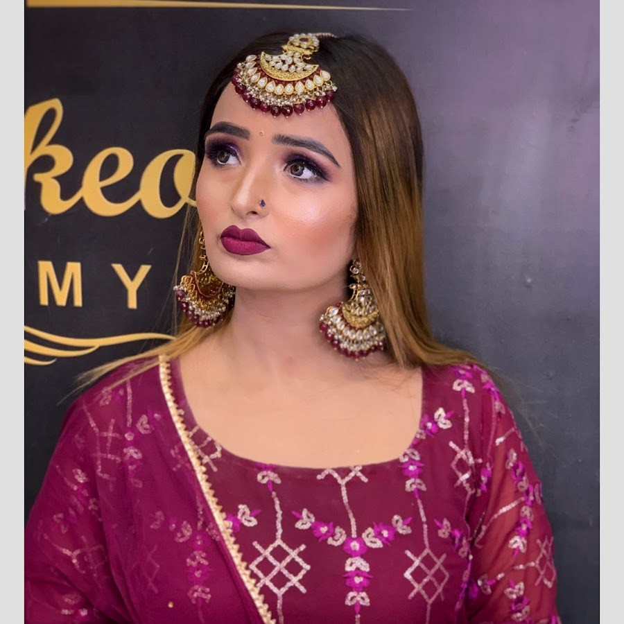 pooja makeover رمز قناة اليوتيوب