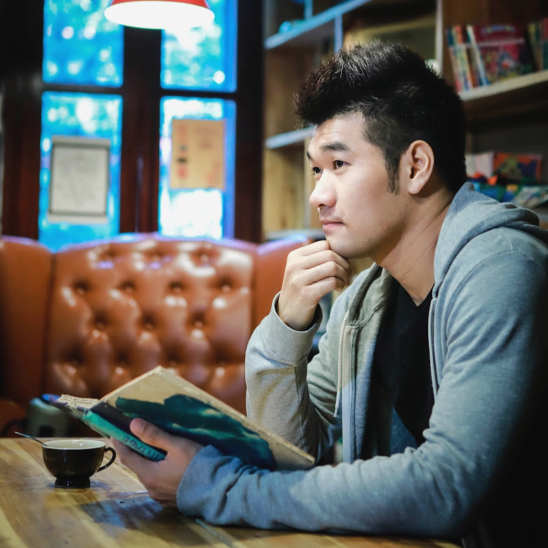 Tạ Quang Thắng - 網紅的藏寶箱 