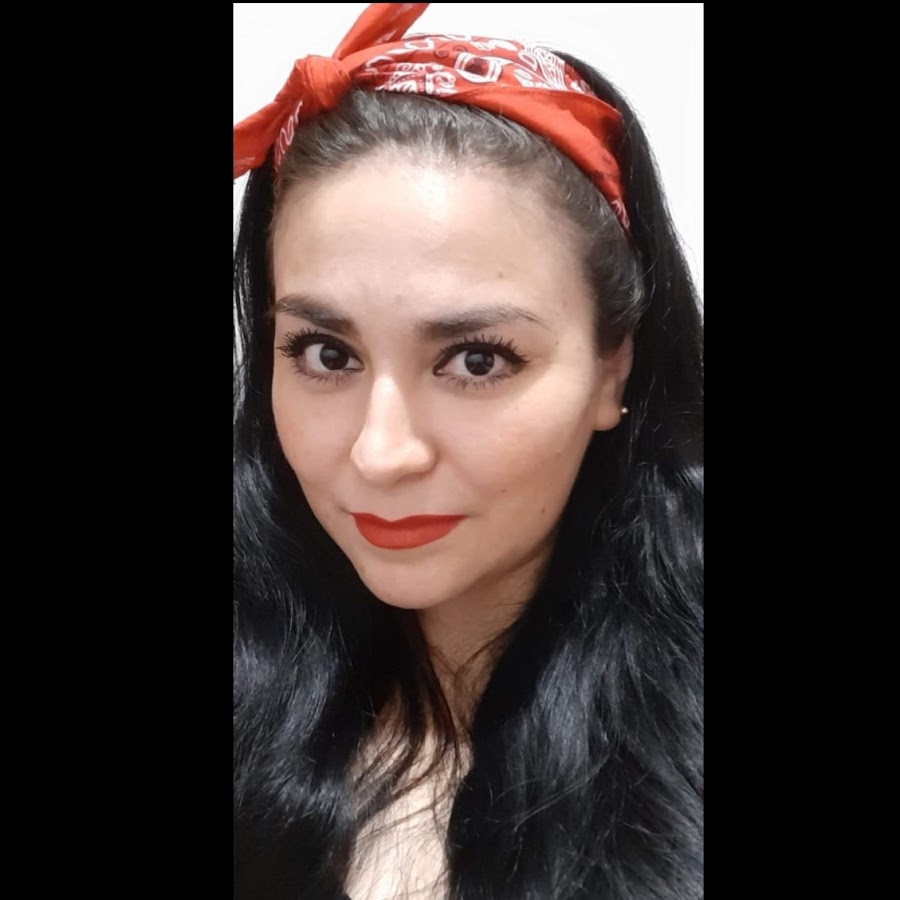 KariinaKaryna YouTube channel avatar