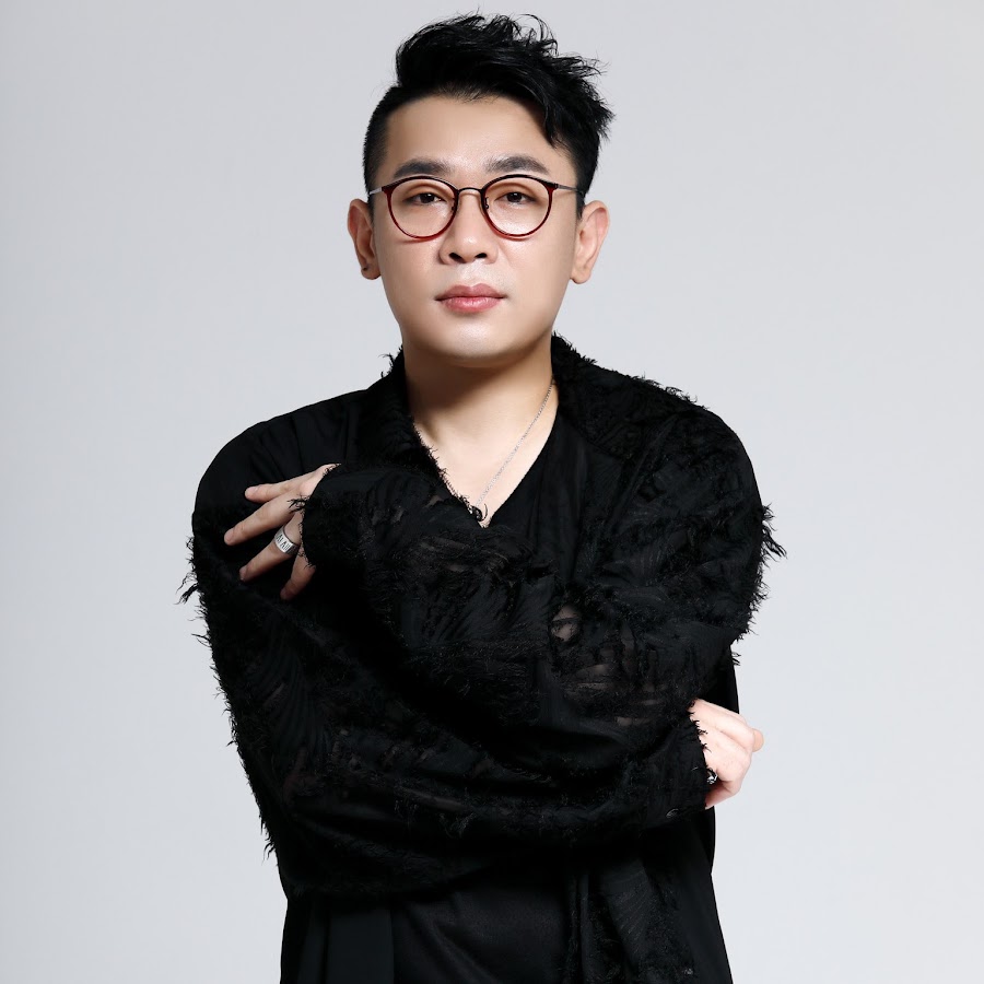 Vocalist Kim Jin Woong YouTube channel avatar