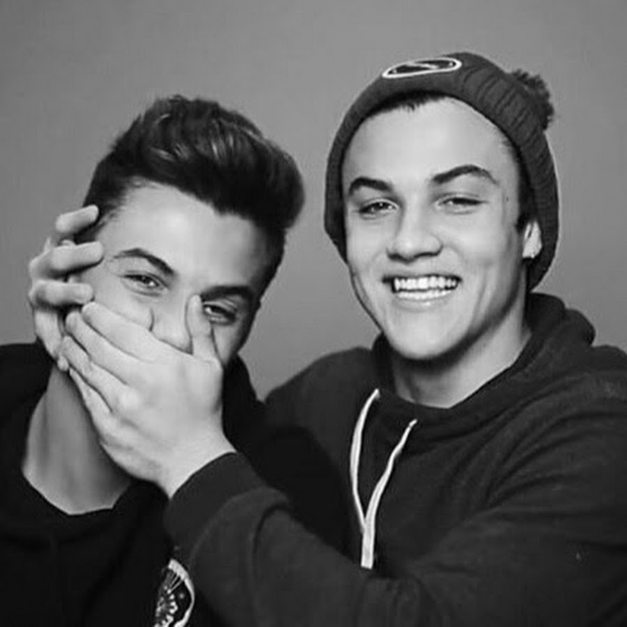 Dolan Twins Imagines