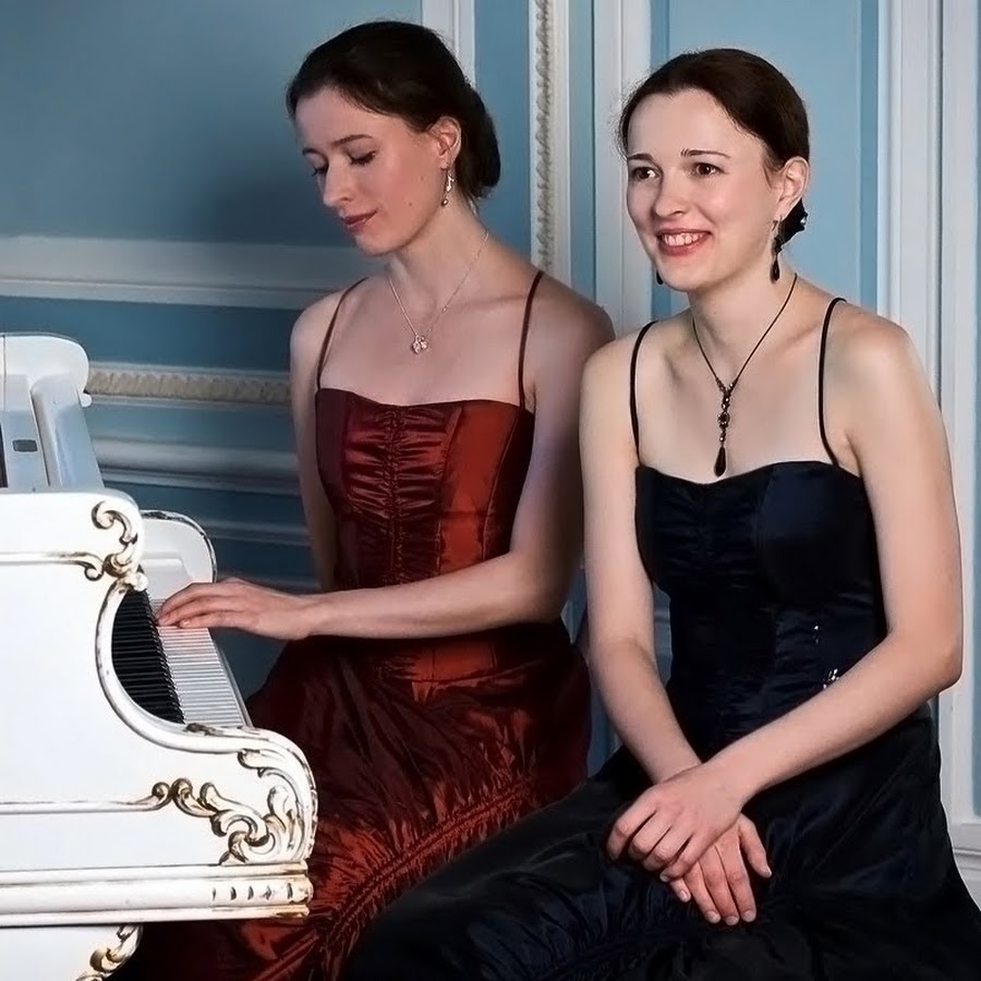 Anastasia & Liubov Gromoglasova رمز قناة اليوتيوب