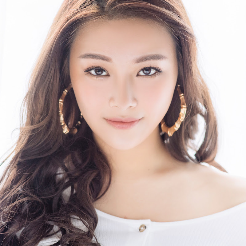 Rainky蔚雨芯 - 網紅的藏寶箱 