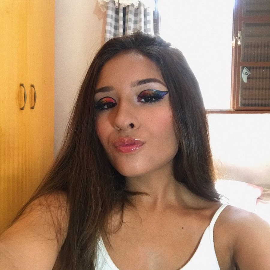 Maria Fernanda Soares YouTube channel avatar