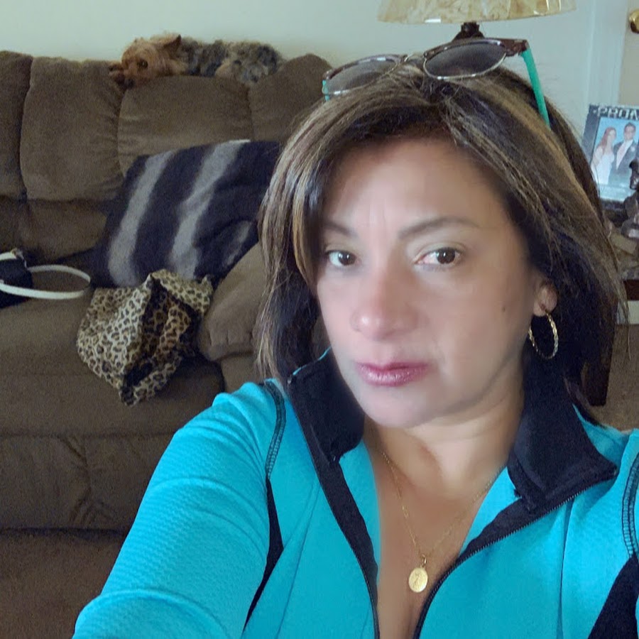 caraluna413 Gina Alejandra Spanyert YouTube kanalı avatarı