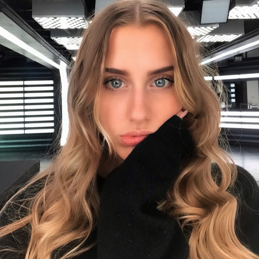 Camilla Bortolami رمز قناة اليوتيوب