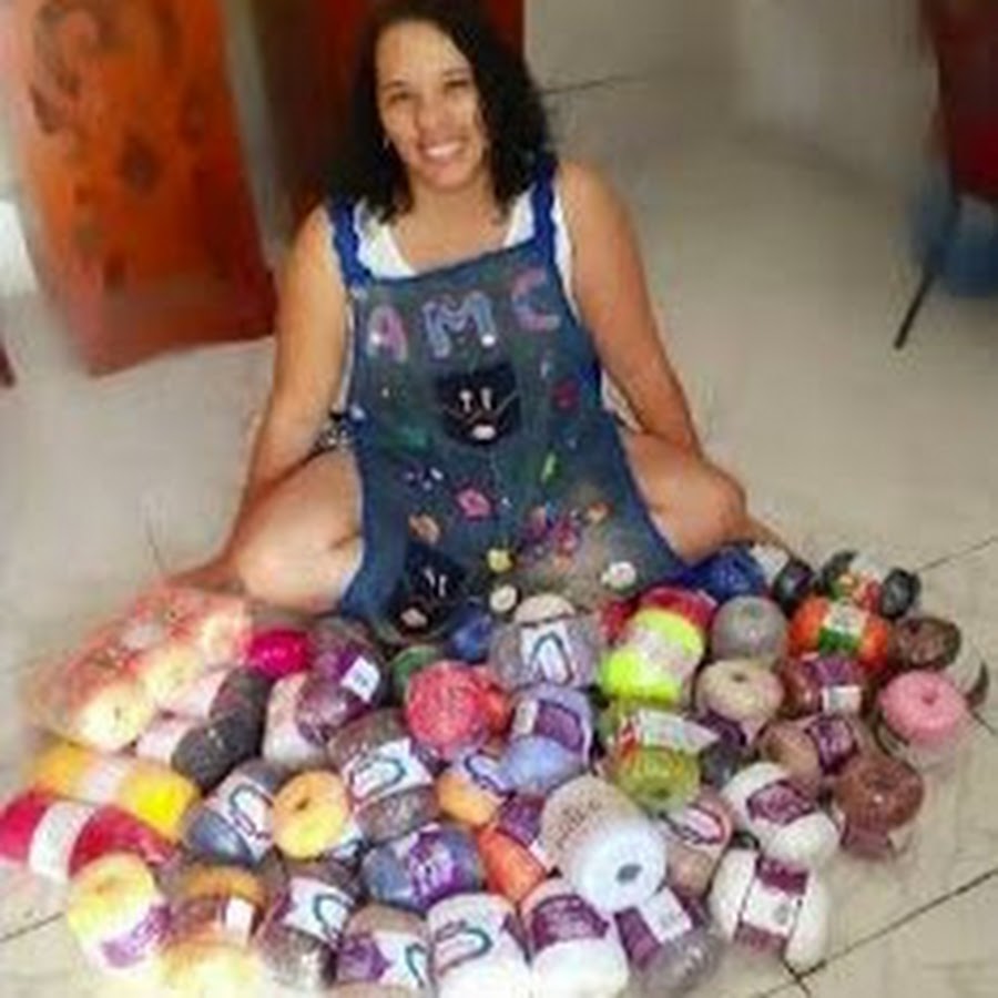 Ariela Mais CrochÃª [ Arte Em Crochet ] YouTube channel avatar