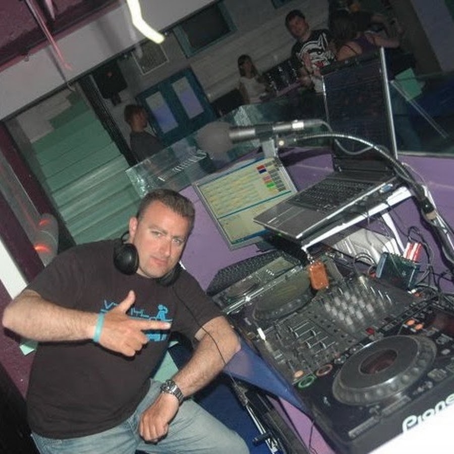 DJ NICOLA