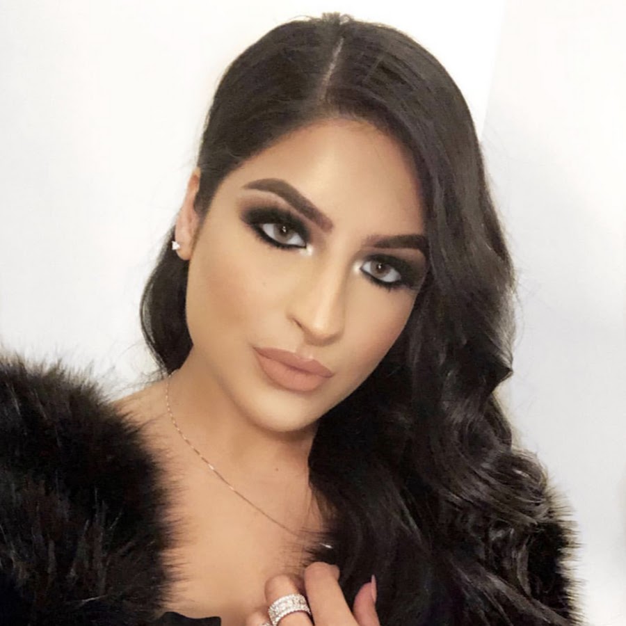 Masooma Hassnain رمز قناة اليوتيوب