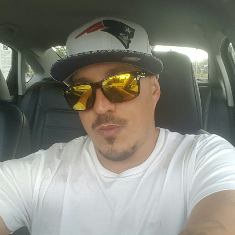 MANO BROWN USA Avatar canale YouTube 
