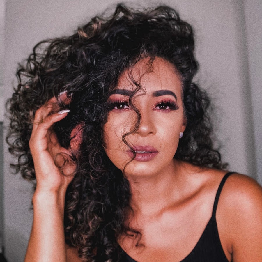 Ticiana Nogueira YouTube kanalı avatarı