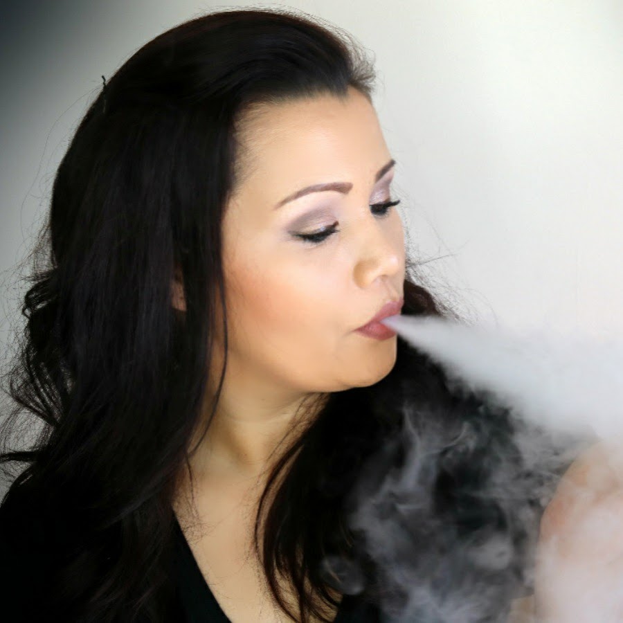 VapeWithMe YouTube channel avatar