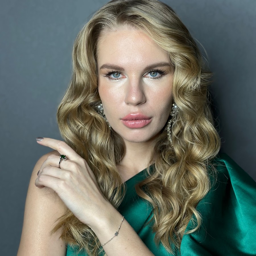 Полина бонд. Полина ютуб. Марафон полина бонд. Полин бонд. Полина бонд.