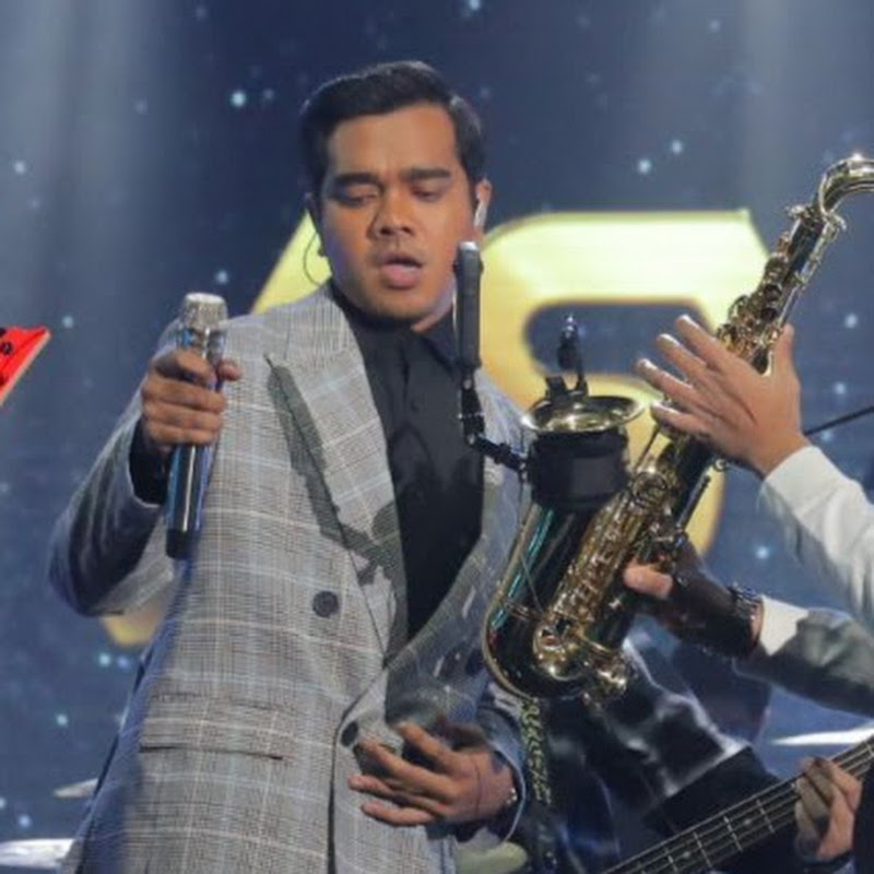 Alif Satar - 網紅的藏寶箱 