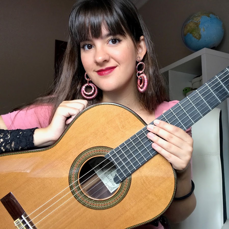 Paola HermosÃ­n YouTube channel avatar
