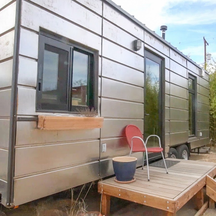 Tiny Home Tours Avatar canale YouTube 