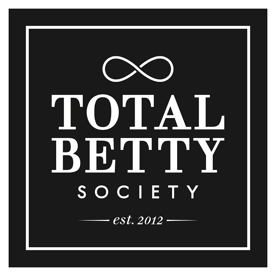 TotalBettySociety رمز قناة اليوتيوب
