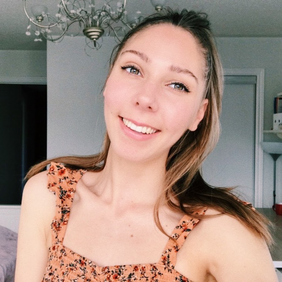 NicoleBerezyuk YouTube channel avatar