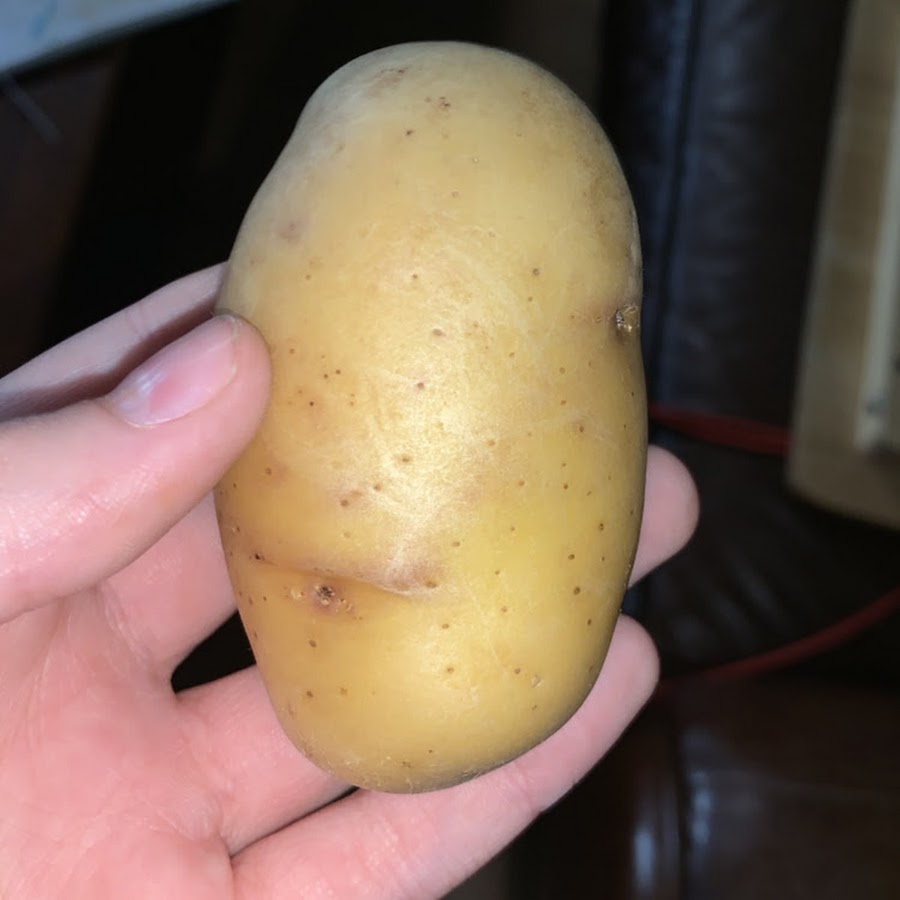 Christopher The Potato YouTube channel avatar