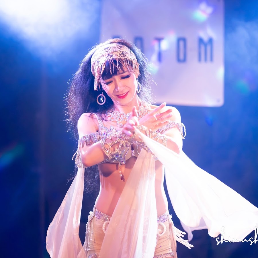 ベリーダンサーリーラ Youtube