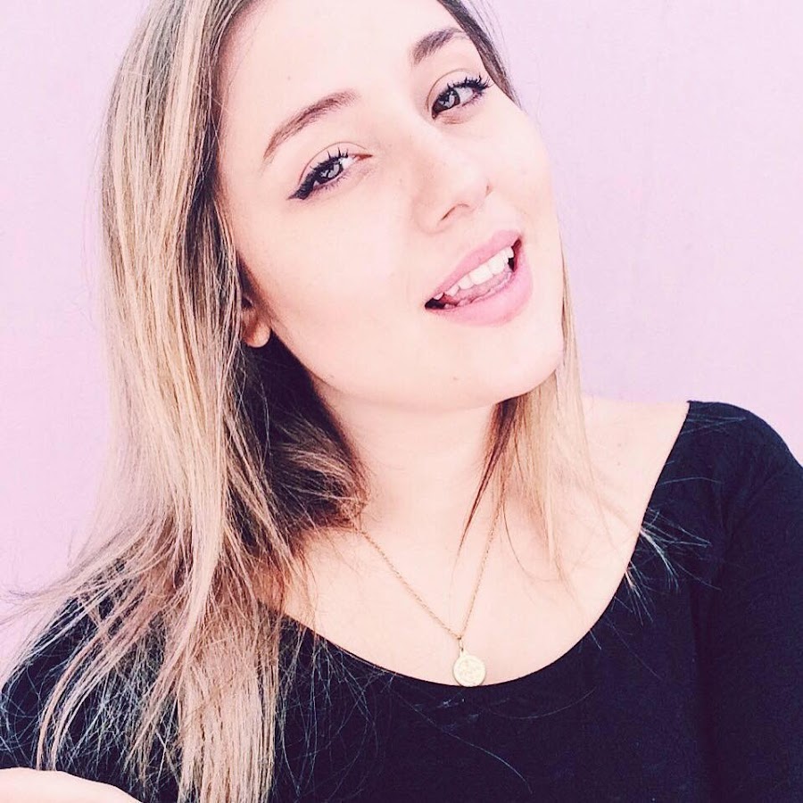 Luiza Tomasuolo YouTube channel avatar