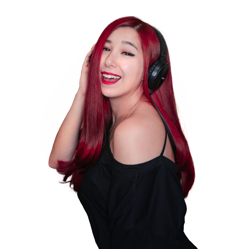 Calista Leah Liew - 網紅的藏寶箱 