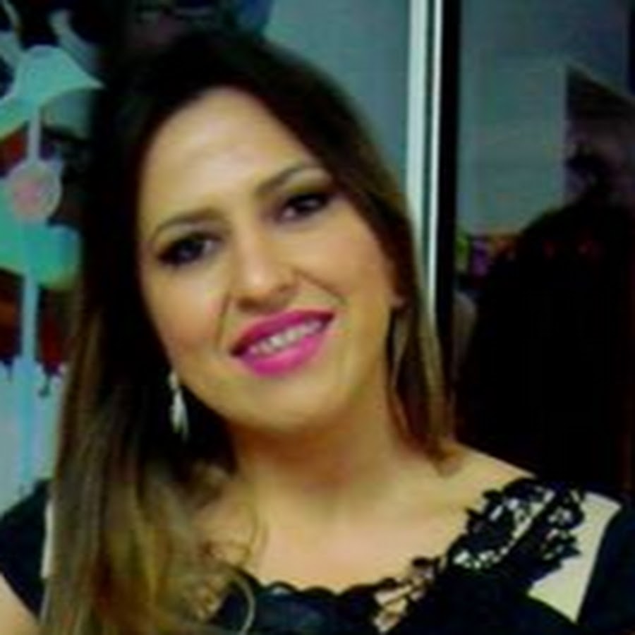 Carla Feitosa YouTube channel avatar