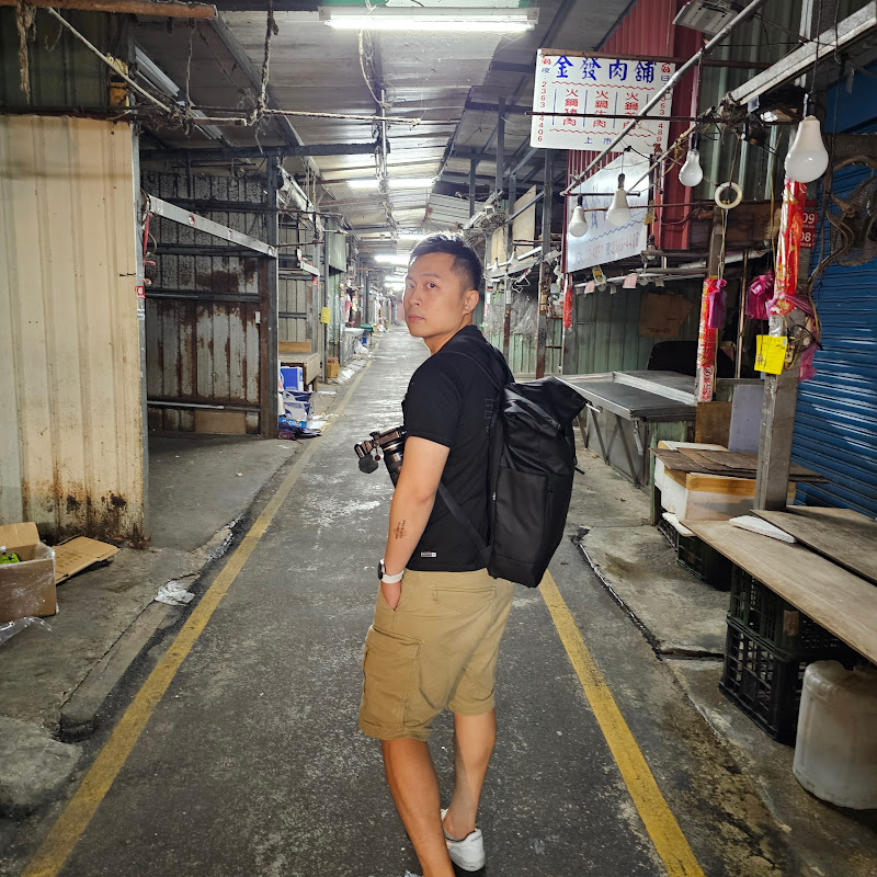 臉與魏魏 - 網紅的藏寶箱 