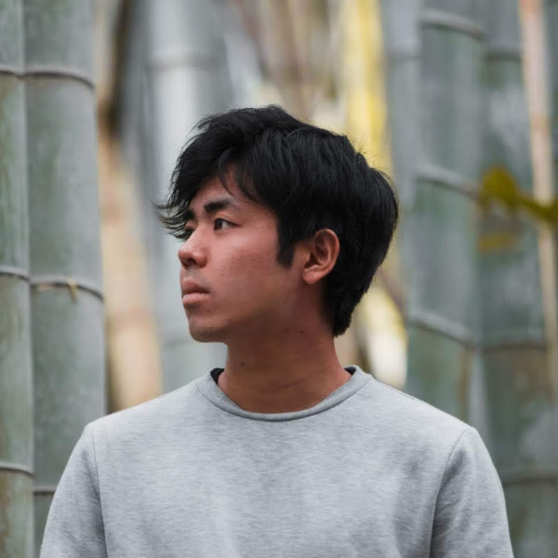 Eiki Akiyama - 網紅的藏寶箱 