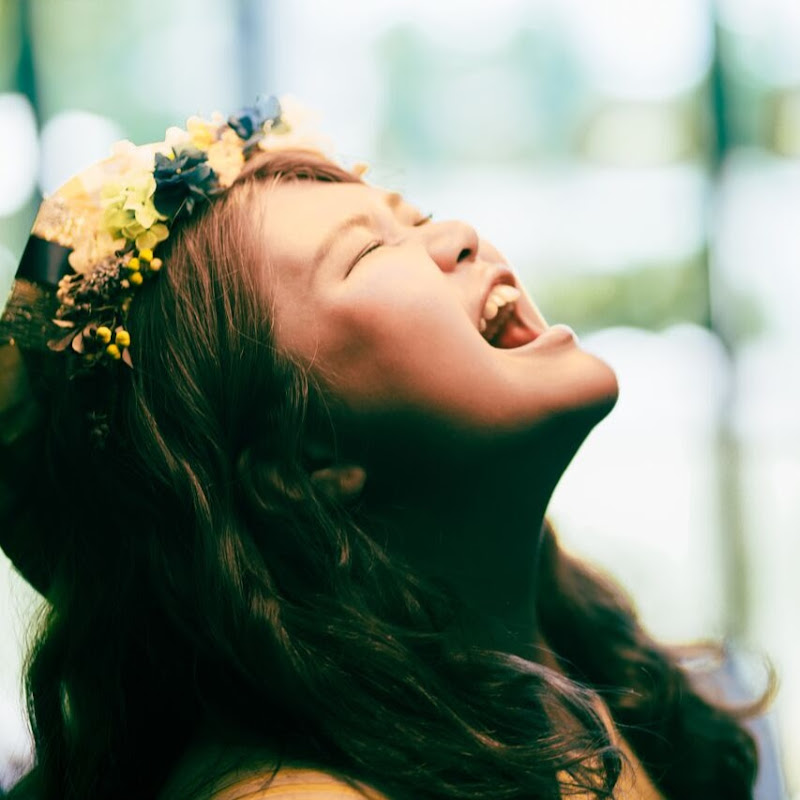 Yoyi游怡婷 - 網紅的藏寶箱 