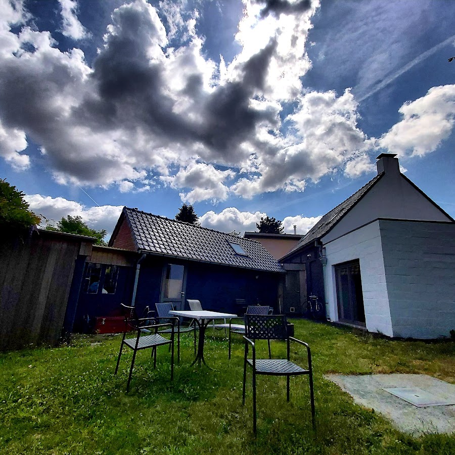 AAUvwniuv1a1KRb3-cSmIerLApFPSTs05ZRkVpskvRWZh0A=s900-c-k-c0x00ffffff-no-rj