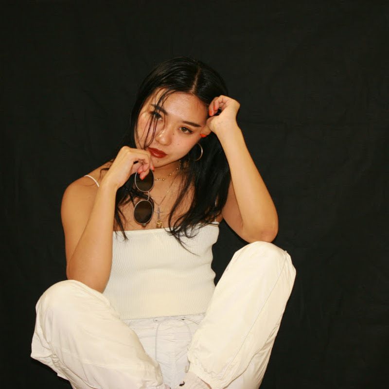 Miyoshi Akanen - 網紅的藏寶箱 