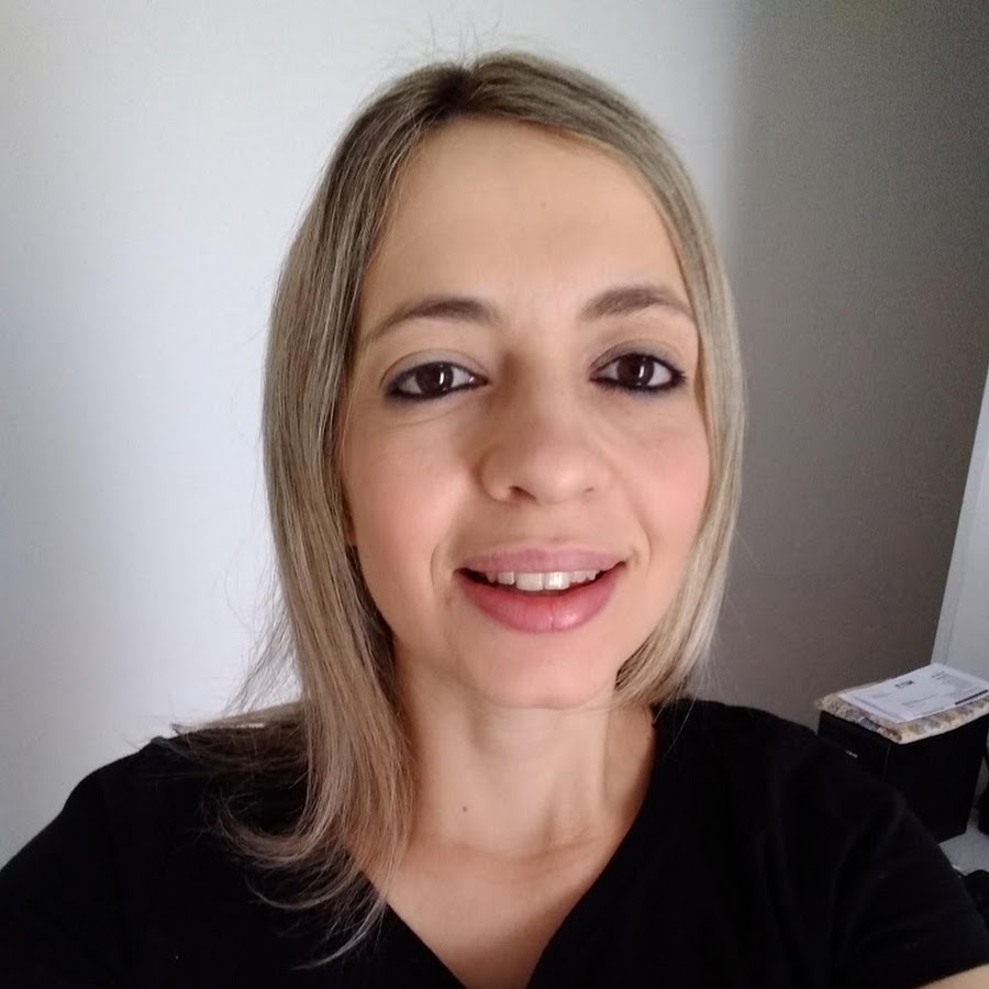 Keuzinha Alice YouTube kanalı avatarı