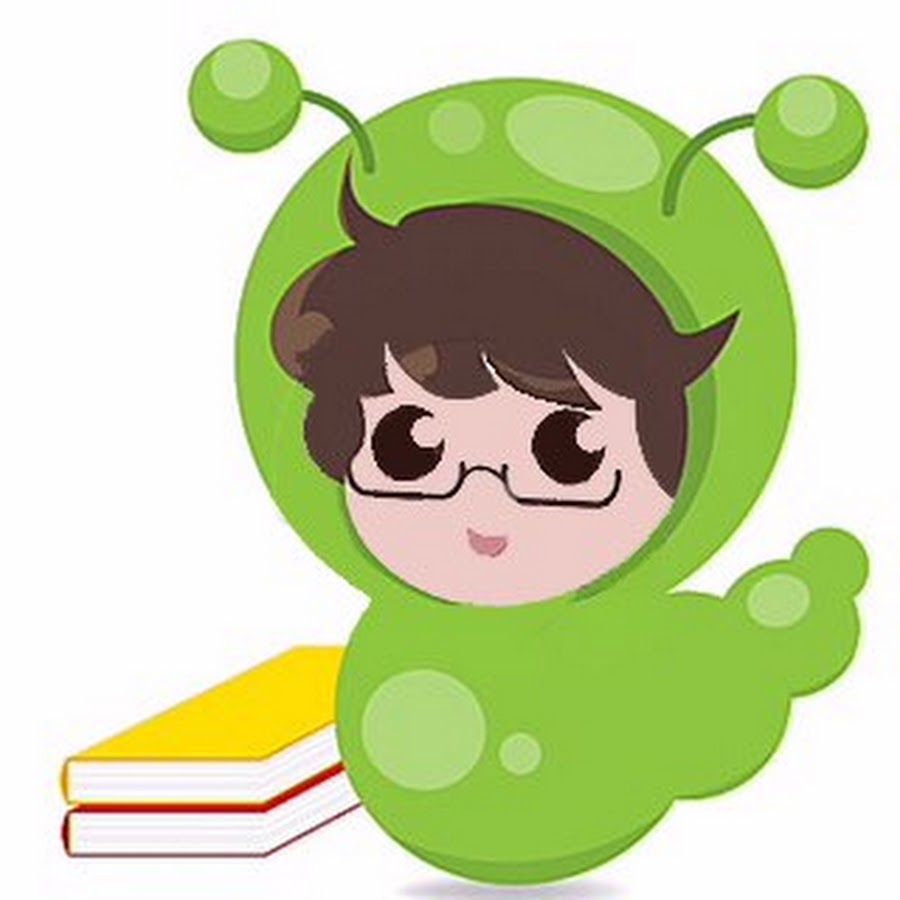 Bookworm Bonny YouTube channel avatar
