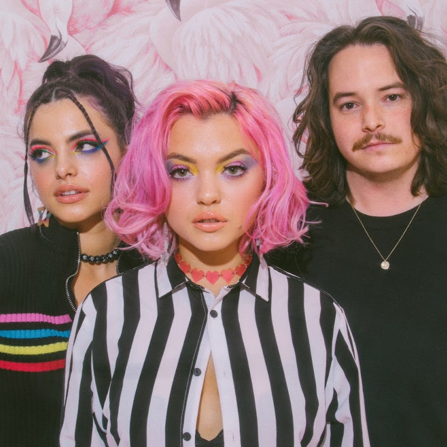 Hey Violet YouTube channel avatar