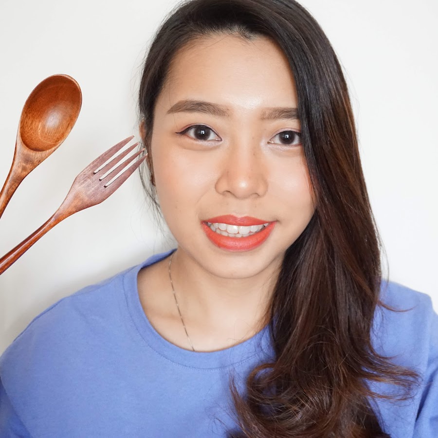 Michelle Liang Eats YouTube channel avatar