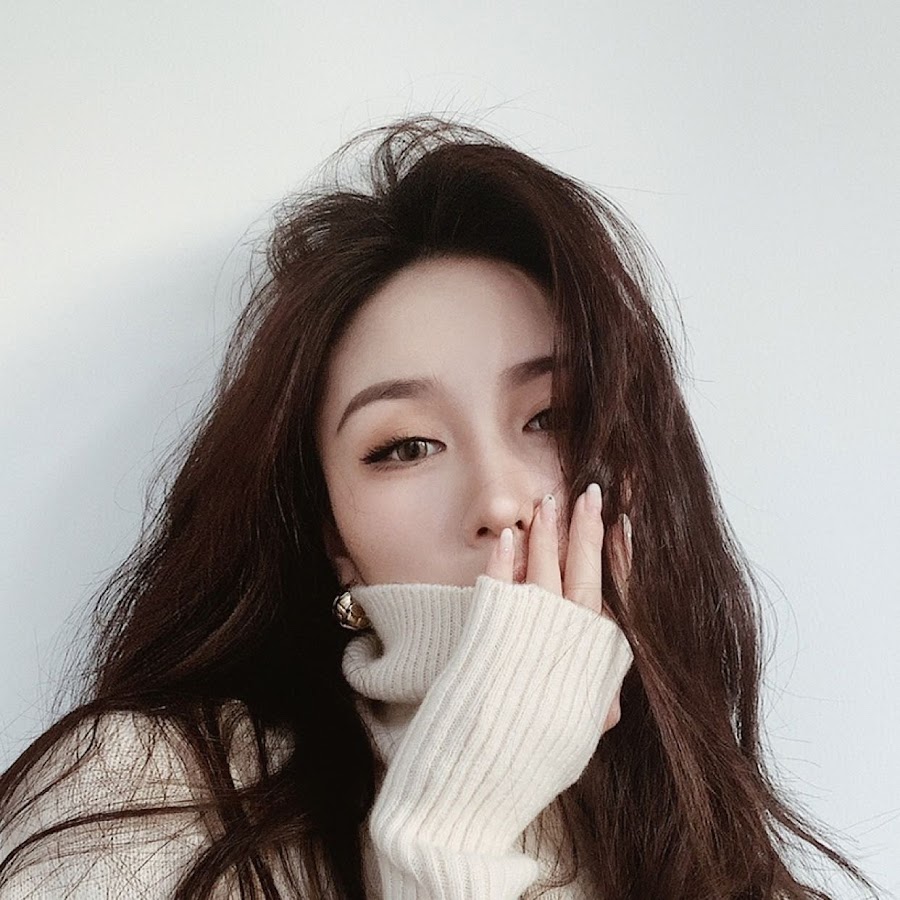 Miss Zhangniuniu YouTube channel avatar