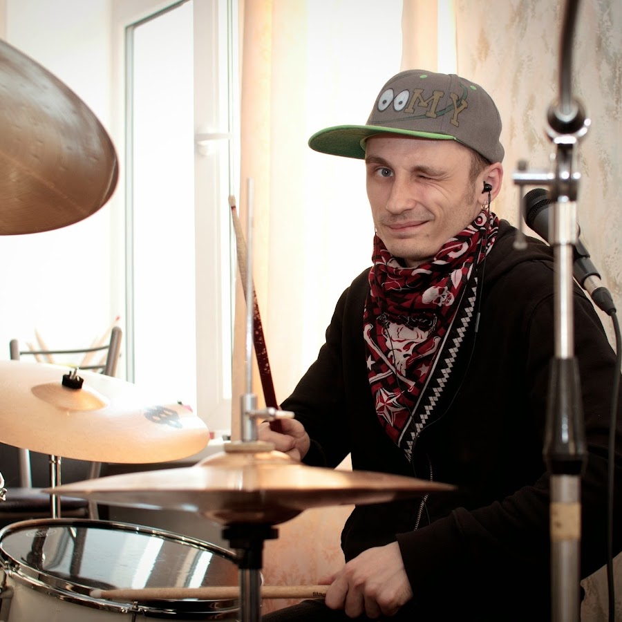 Кристиан годлевский. Сумка сэтчел michael kors emilia. Michael smaller. Michael smaller. Michael smaller.