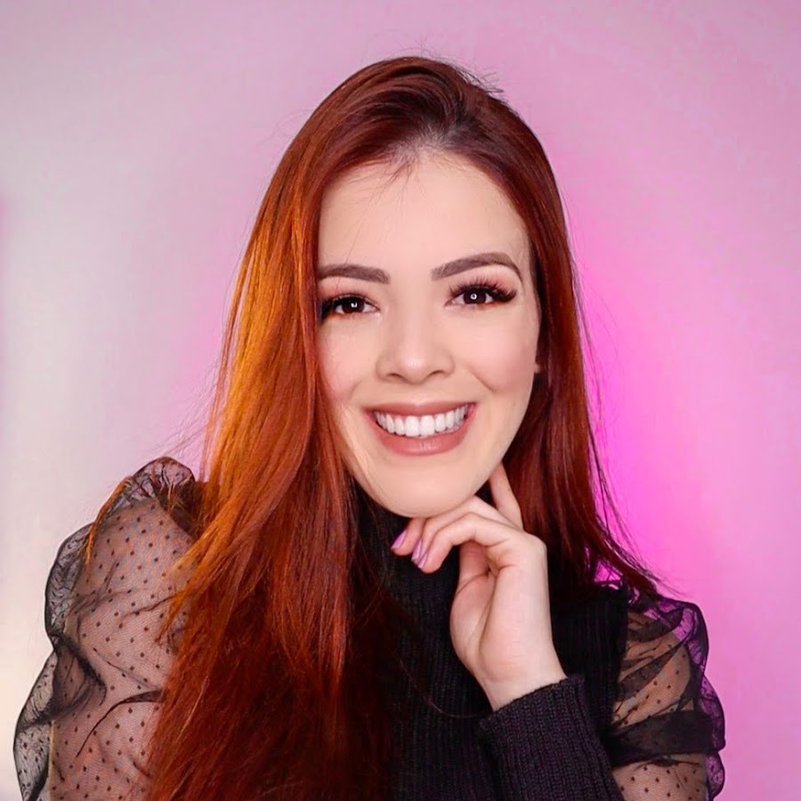 Bianca Oliveira YouTube channel avatar