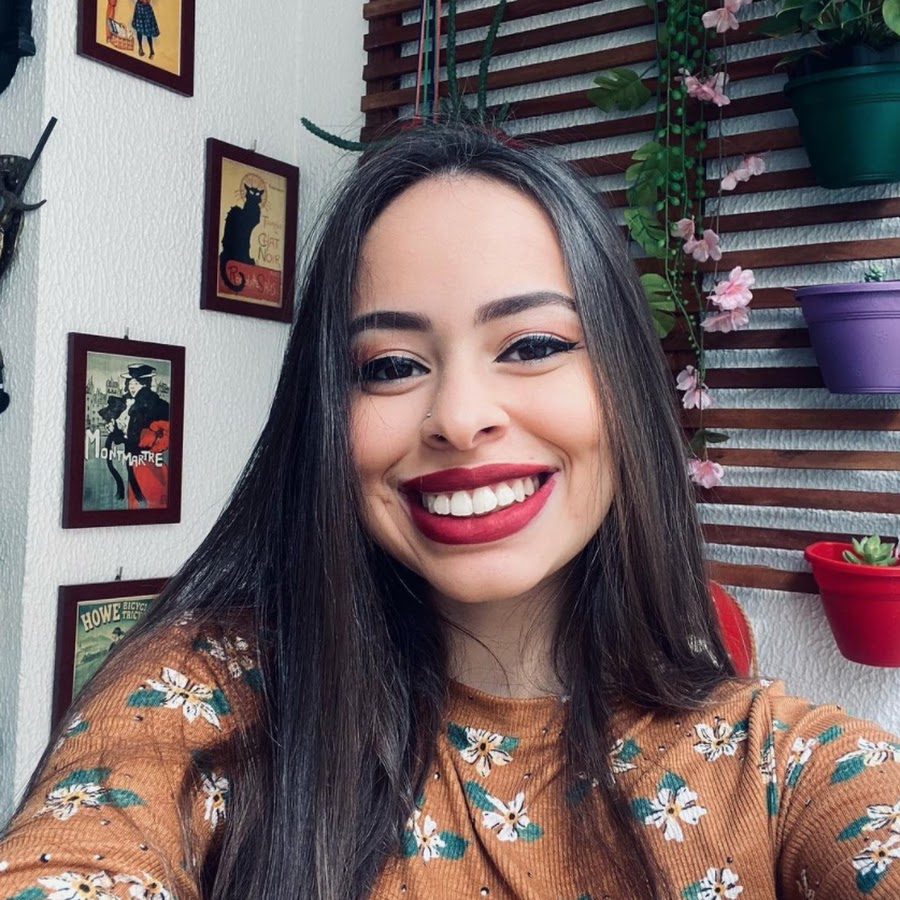 Isabela Pasqualin YouTube channel avatar