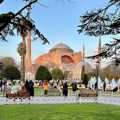 Thumbnail of related channel