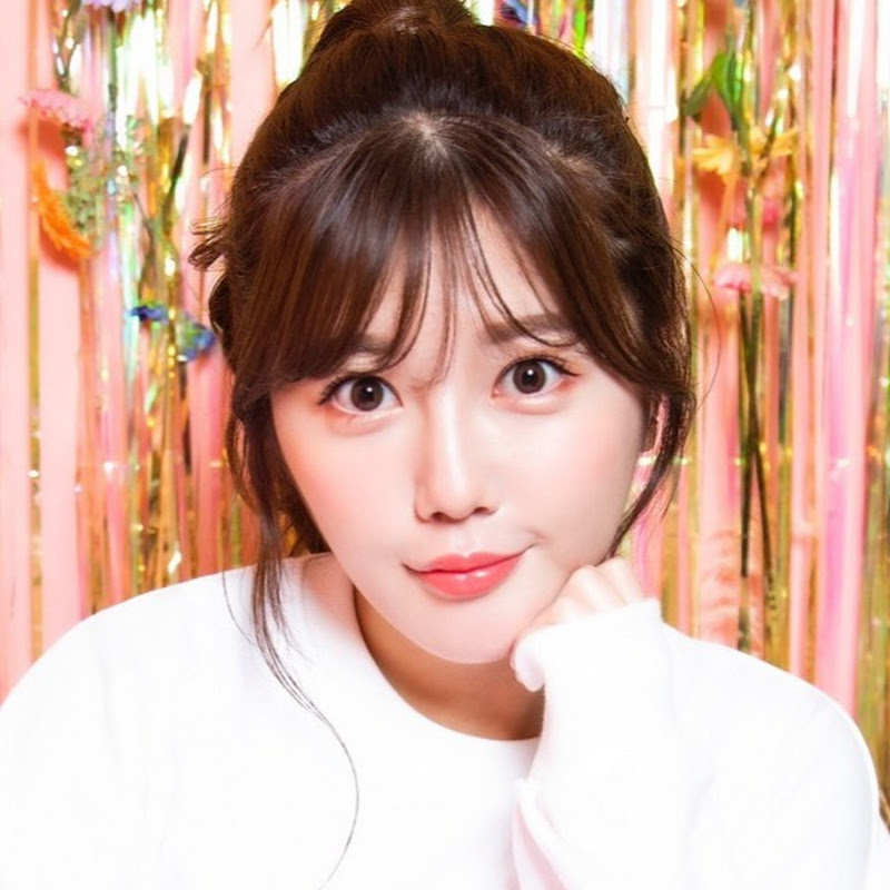 Myao Channel / Miho Miyazaki - 網紅的藏寶箱 