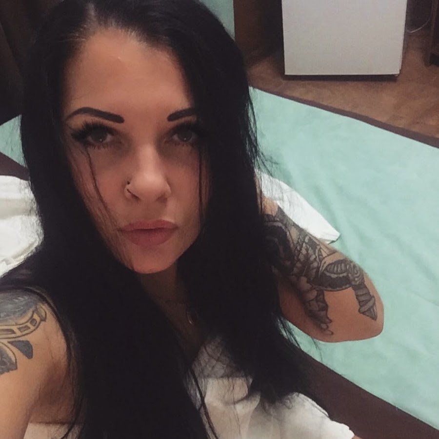 Kira night. Катя Блинова Кира Найт. Кира Night. Катя Блинова Kira Night 2021. Кира Найт видеоблог