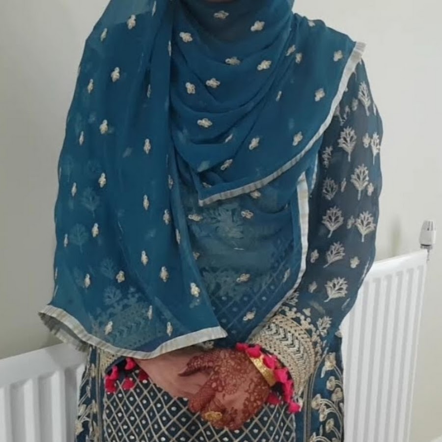 Pakistani Vlogger Mom in UK