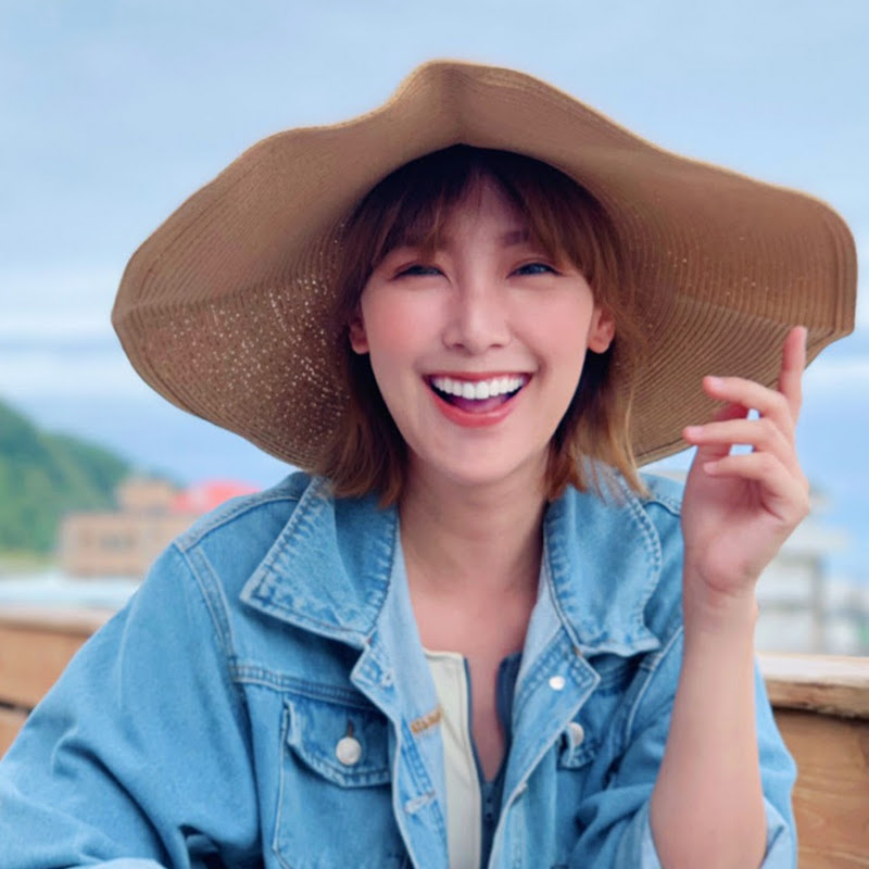 李懿 - 網紅的藏寶箱 